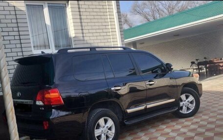 Toyota Land Cruiser 200, 2015 год, 3 900 000 рублей, 3 фотография