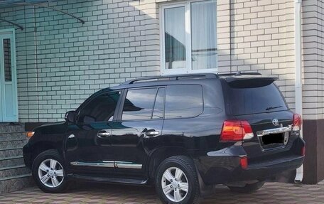 Toyota Land Cruiser 200, 2015 год, 3 900 000 рублей, 8 фотография