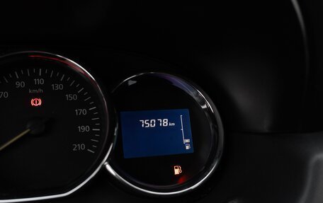 Renault Duster I рестайлинг, 2017 год, 1 220 000 рублей, 16 фотография