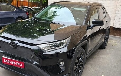 Toyota RAV4, 2020 год, 3 900 000 рублей, 1 фотография