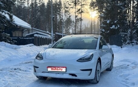 Tesla Model 3 I, 2019 год, 2 990 000 рублей, 1 фотография