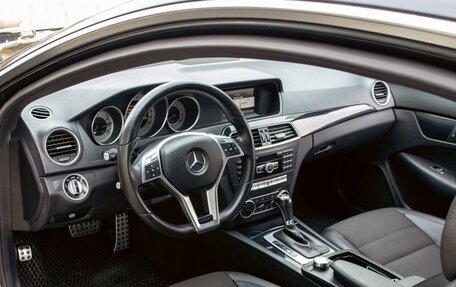 Mercedes-Benz C-Класс, 2012 год, 1 500 000 рублей, 7 фотография