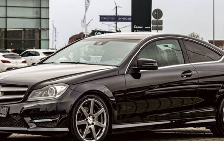 Mercedes-Benz C-Класс, 2012 год, 1 500 000 рублей, 2 фотография