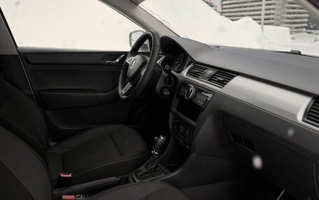 Skoda Rapid I, 2015 год, 890 000 рублей, 6 фотография