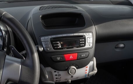 Peugeot 107 I рестайлинг, 2014 год, 700 000 рублей, 14 фотография