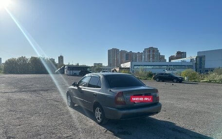 Hyundai Accent II, 2004 год, 290 000 рублей, 3 фотография