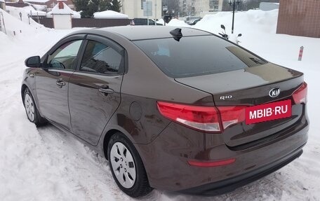 KIA Rio III рестайлинг, 2017 год, 945 000 рублей, 6 фотография