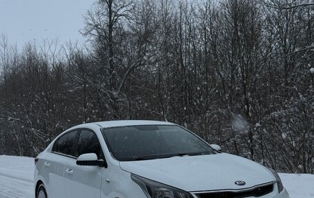 KIA Rio IV, 2020 год, 1 200 000 рублей, 5 фотография