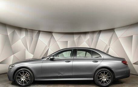 Mercedes-Benz E-Класс, 2022 год, 4 995 000 рублей, 5 фотография