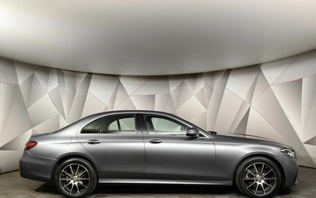 Mercedes-Benz E-Класс, 2022 год, 4 995 000 рублей, 6 фотография