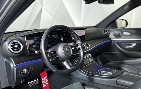 Mercedes-Benz E-Класс, 2022 год, 4 995 000 рублей, 19 фотография