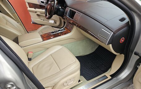 Jaguar XF I рестайлинг, 2010 год, 1 450 000 рублей, 7 фотография