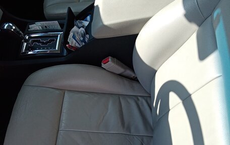 Chrysler 300C II, 2005 год, 2 100 000 рублей, 14 фотография