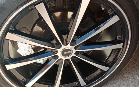 Chrysler 300C II, 2005 год, 2 100 000 рублей, 20 фотография