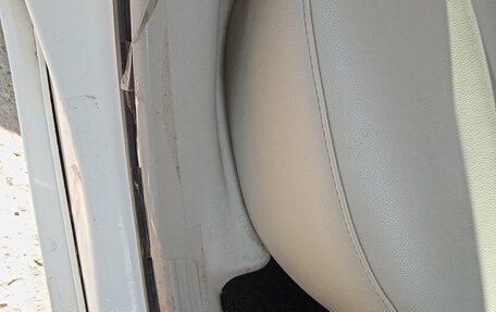 Chrysler 300C II, 2005 год, 2 100 000 рублей, 25 фотография