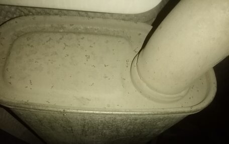 Chrysler 300C II, 2005 год, 2 100 000 рублей, 37 фотография