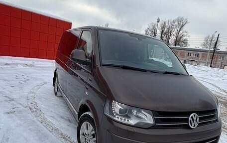 Volkswagen Multivan T5, 2013 год, 1 790 000 рублей, 2 фотография
