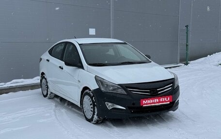 Hyundai Solaris II рестайлинг, 2016 год, 360 000 рублей, 3 фотография