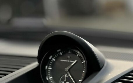 Porsche 911, 2021 год, 25 000 000 рублей, 10 фотография