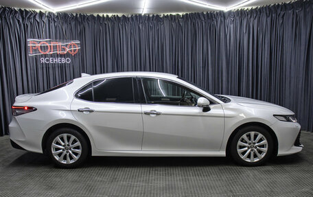 Toyota Camry, 2020 год, 2 998 000 рублей, 4 фотография