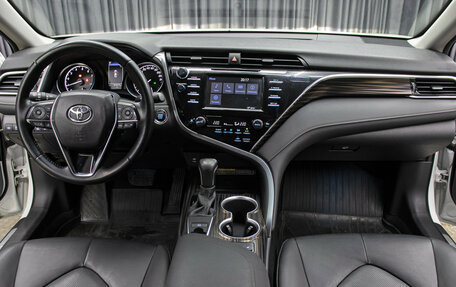 Toyota Camry, 2020 год, 2 998 000 рублей, 14 фотография