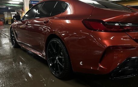 BMW 8 серия, 2020 год, 7 100 000 рублей, 3 фотография