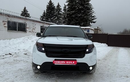 Ford Explorer VI, 2014 год, 2 100 000 рублей, 2 фотография