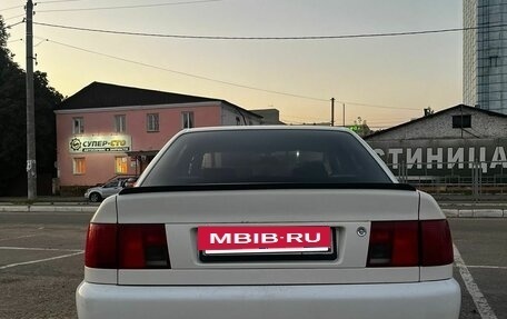 Audi A6, 1994 год, 350 000 рублей, 4 фотография