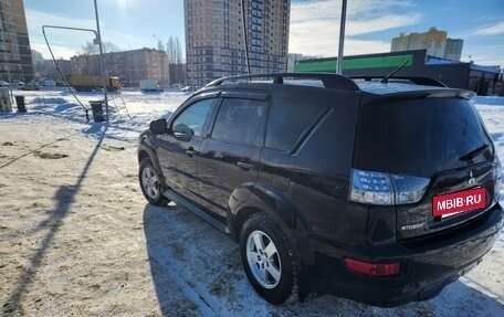 Mitsubishi Outlander III рестайлинг 3, 2011 год, 1 160 000 рублей, 2 фотография