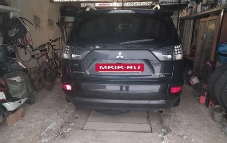 Mitsubishi Outlander III рестайлинг 3, 2011 год, 1 160 000 рублей, 16 фотография