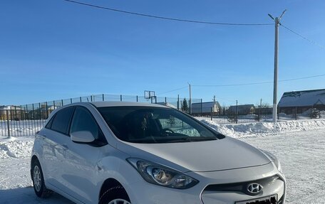 Hyundai i30 II рестайлинг, 2014 год, 1 200 000 рублей, 2 фотография