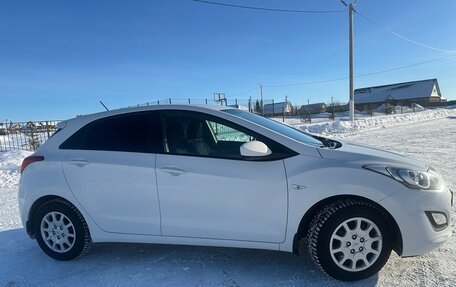 Hyundai i30 II рестайлинг, 2014 год, 1 200 000 рублей, 3 фотография