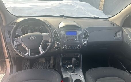 Hyundai ix35 I рестайлинг, 2015 год, 1 275 000 рублей, 2 фотография