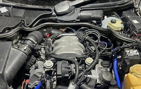 Mercedes-Benz E-Класс, 2001 год, 650 000 рублей, 4 фотография