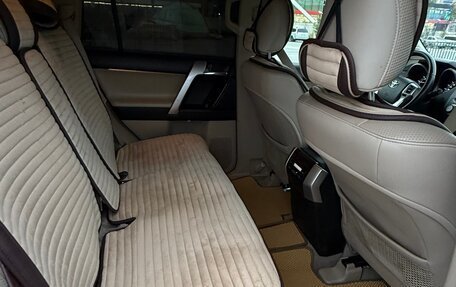 Toyota Land Cruiser Prado 150 рестайлинг 2, 2009 год, 3 100 000 рублей, 18 фотография