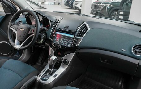 Chevrolet Cruze II, 2013 год, 855 000 рублей, 10 фотография