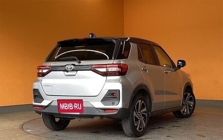 Toyota Raize I, 2021 год, 1 391 099 рублей, 3 фотография