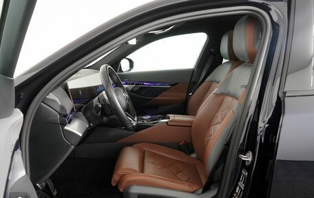 BMW 5 серия, 2024 год, 8 890 000 рублей, 11 фотография