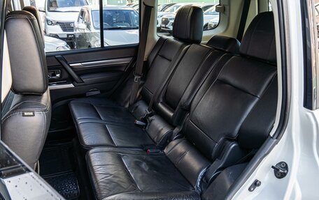 Mitsubishi Pajero IV, 2014 год, 2 660 000 рублей, 9 фотография