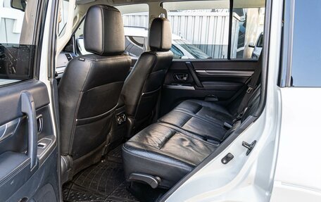 Mitsubishi Pajero IV, 2014 год, 2 660 000 рублей, 11 фотография