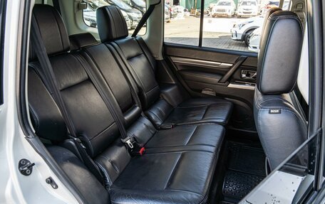 Mitsubishi Pajero IV, 2014 год, 2 660 000 рублей, 7 фотография