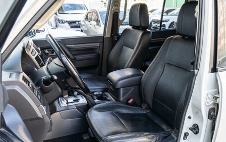 Mitsubishi Pajero IV, 2014 год, 2 660 000 рублей, 10 фотография