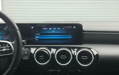 Mercedes-Benz A-Класс, 2022 год, 2 240 000 рублей, 11 фотография