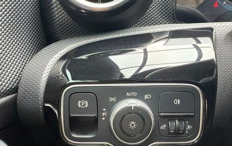 Mercedes-Benz A-Класс, 2022 год, 2 240 000 рублей, 15 фотография