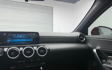 Mercedes-Benz A-Класс, 2022 год, 2 240 000 рублей, 8 фотография