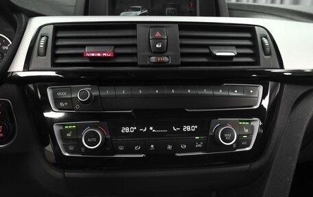 BMW 3 серия, 2018 год, 3 020 000 рублей, 16 фотография