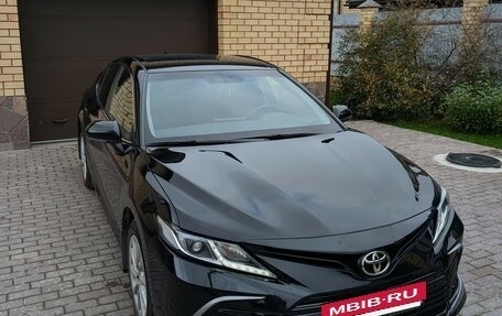 Toyota Camry, 2021 год, 3 050 000 рублей, 3 фотография