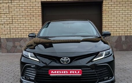 Toyota Camry, 2021 год, 3 050 000 рублей, 5 фотография