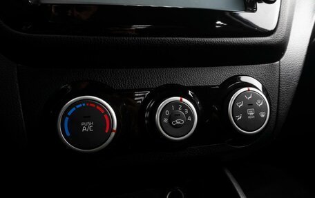 KIA Rio III рестайлинг, 2015 год, 999 000 рублей, 13 фотография