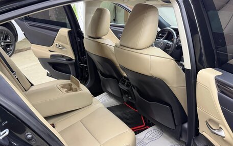 Lexus ES VII, 2020 год, 3 100 000 рублей, 31 фотография